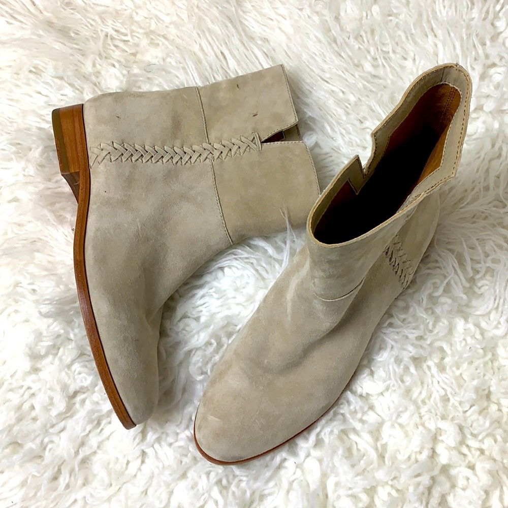 Frye Tina Whipstitch Bootie in Fawn 9M